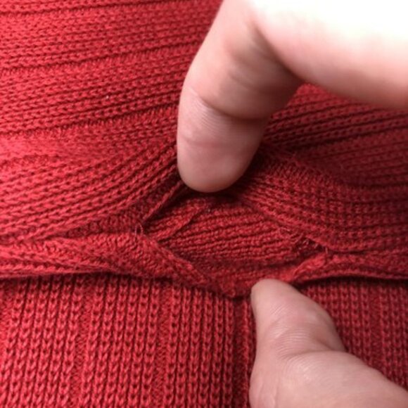 Abercrombie And Fitch Medium Red Long Sleeve Sweater Cotton Heavyweight A92 - Picture 9 of 9